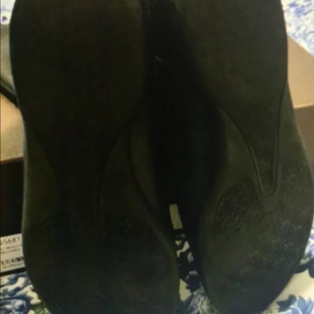 Gucci boots size 38 zipper in the back - Picture 10 of 11